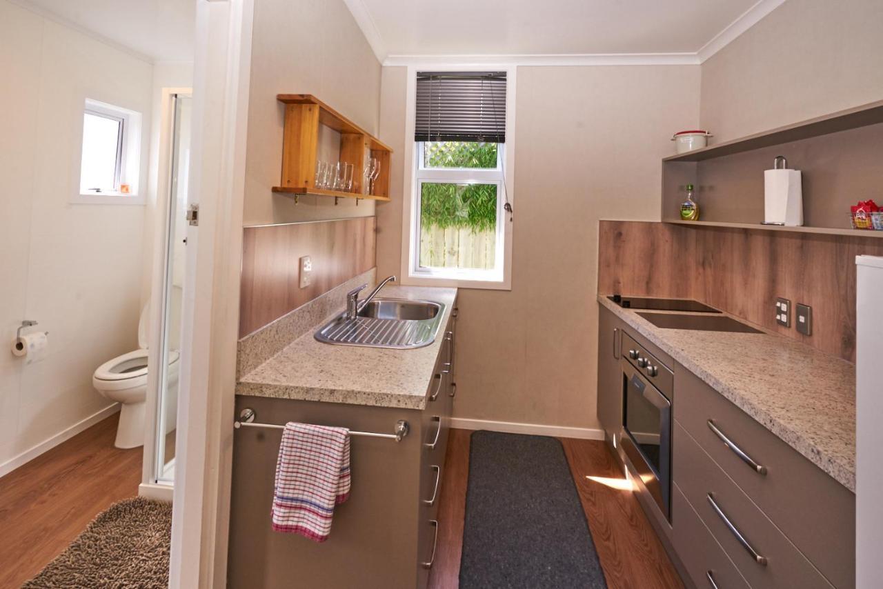 Accommodation Fiordland The Bach - One Bedroom Cottage At 226B Milford Road Te Anau Exterior foto